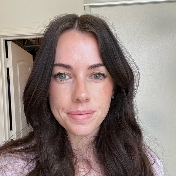 Meet your Posher, Shelby - Picture 2 of 2